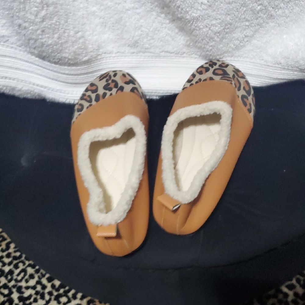 Leopard Print Tan Women's Slippers